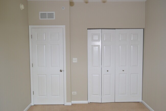 Building Photo - 10225 Camden Ln