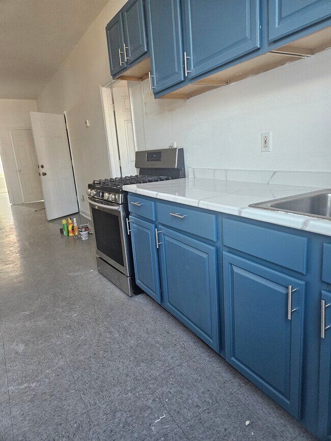 Building Photo - 1909 McCulloh St