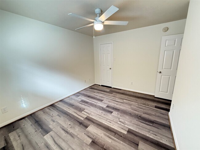 Building Photo - 11222 Overland Trail Dr