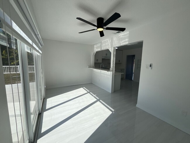 Building Photo - 18113 Cochran Blvd