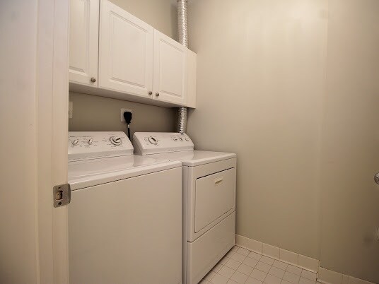 Building Photo - 7000 Falls Reach Dr