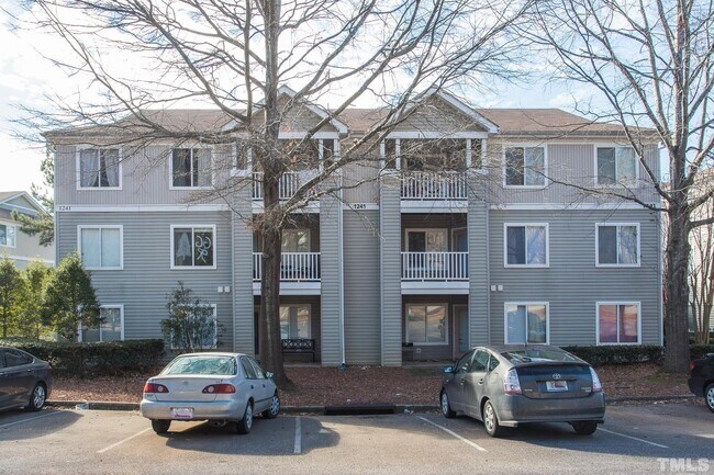 Building Photo - 1241 University Ct