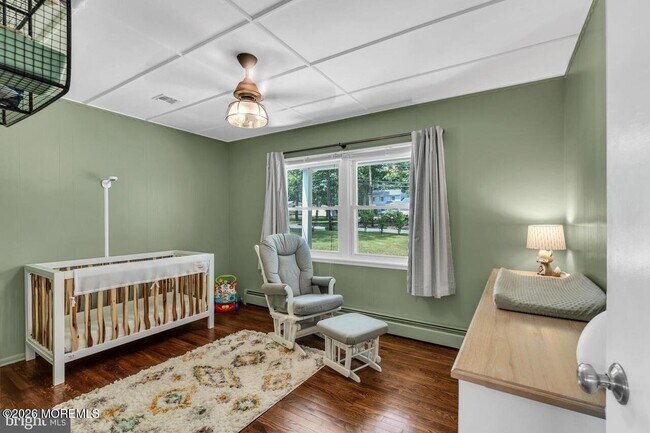 Building Photo - 762 Lakehurst Ave