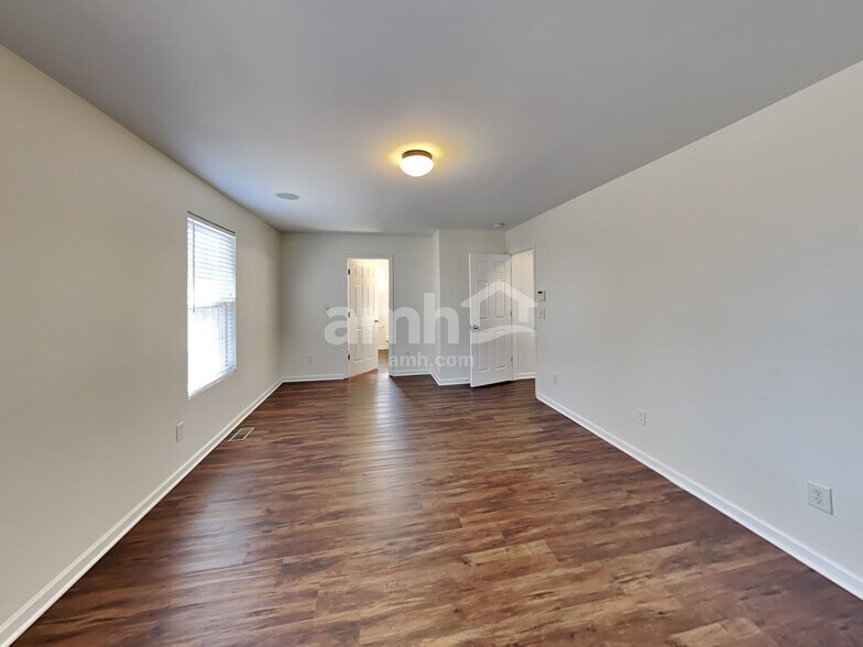 Building Photo - 3009 Gale Ct