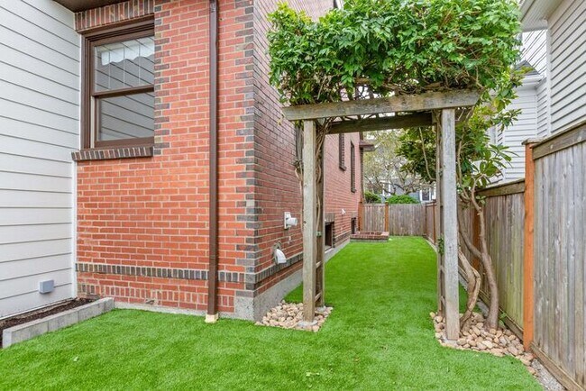 Building Photo - Stunning Air Conditioned 1931 Tudor in Coveted Admiral w/ Views