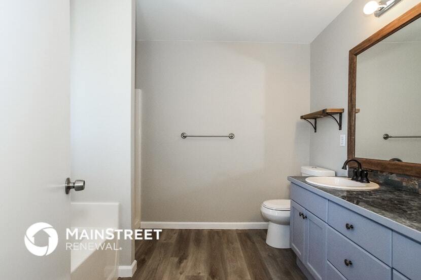 Building Photo - 20112 12th Ave E