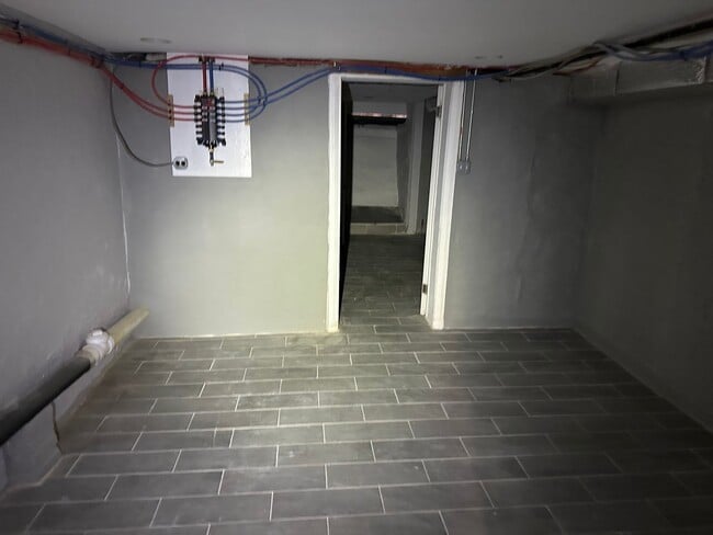 Building Photo - 311 Gaskill St