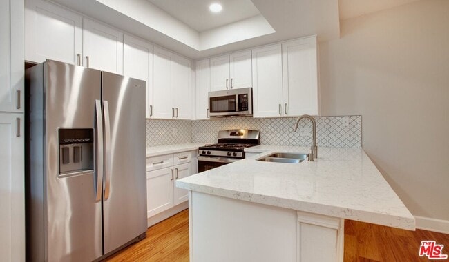 Building Photo - 1401 Ambassador St