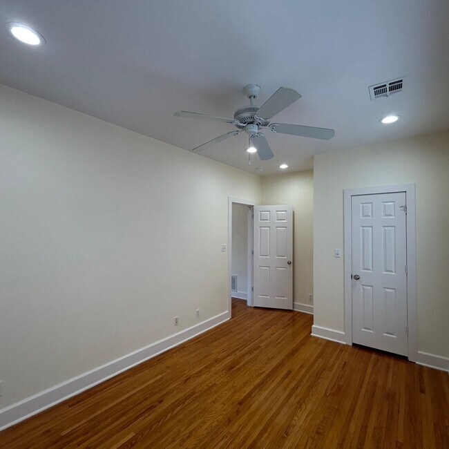 Building Photo - Alves - 1322 (KC)