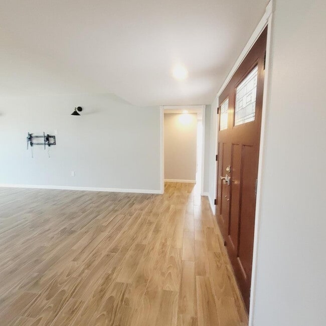 Building Photo - 14014 N Cameo Dr
