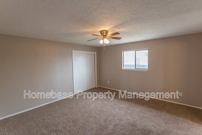 Building Photo - 5206 Foothills Dr