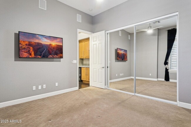 Building Photo - 14216 S 5th St