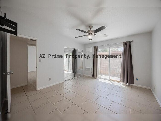 Building Photo - 625 S Allred Dr