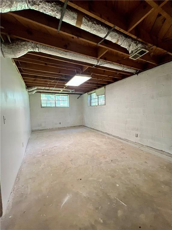 Building Photo - 6695 Courtney Dr