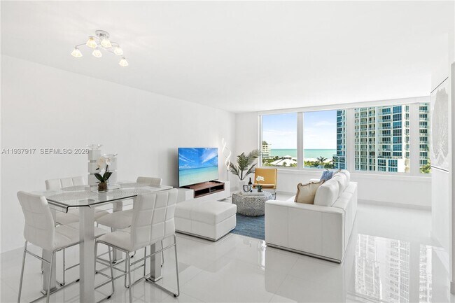 Building Photo - 400 S Pointe Dr