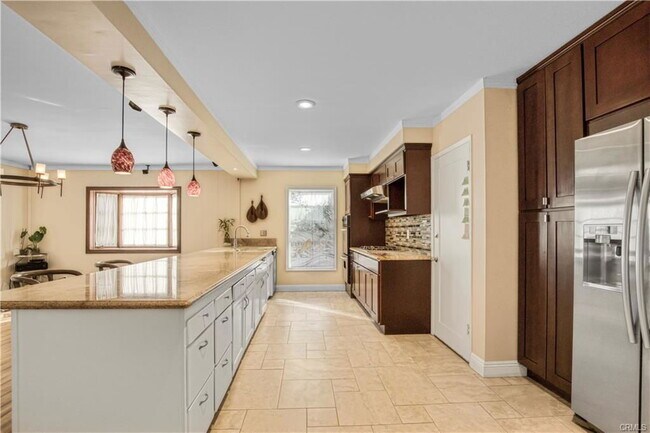 Building Photo - 11662 Curry Ave