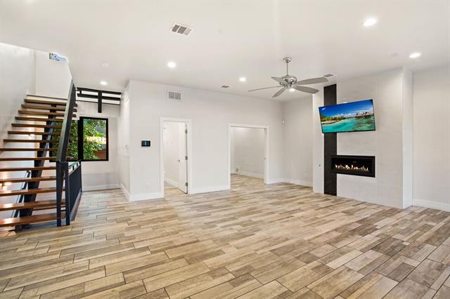 Building Photo - 410 Melba St