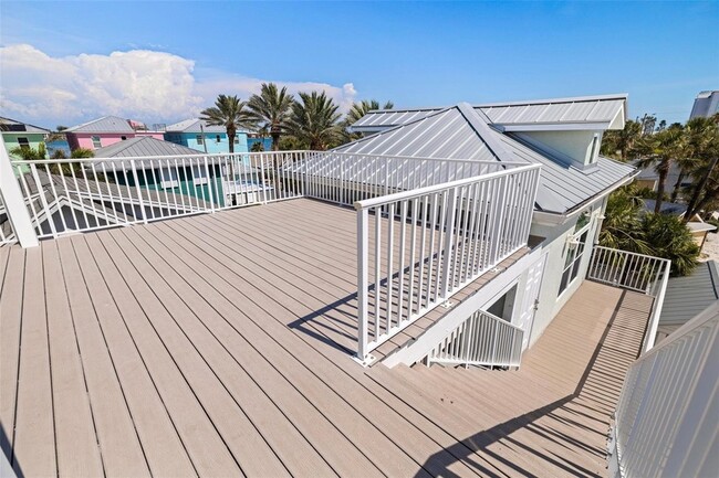 Building Photo - 106 7th Ave