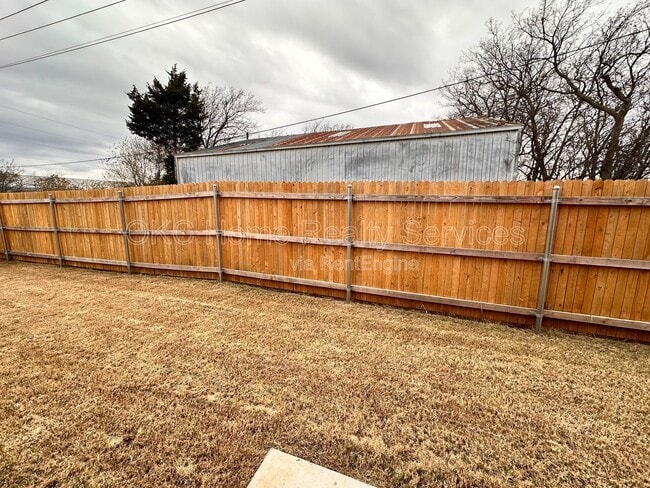 Building Photo - 2318 Wolford Ct