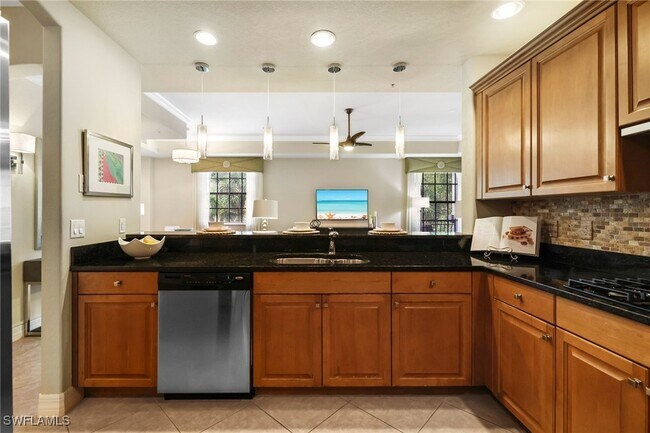 Building Photo - 10733 Mirasol Dr