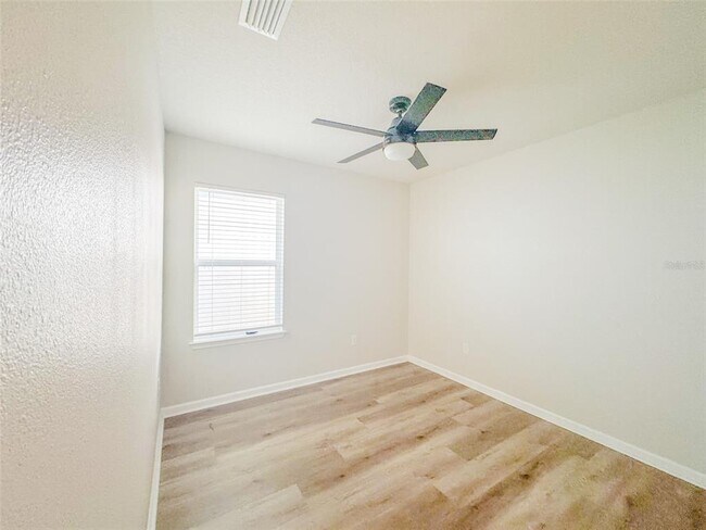 Building Photo - 8815 Sunshower Pl