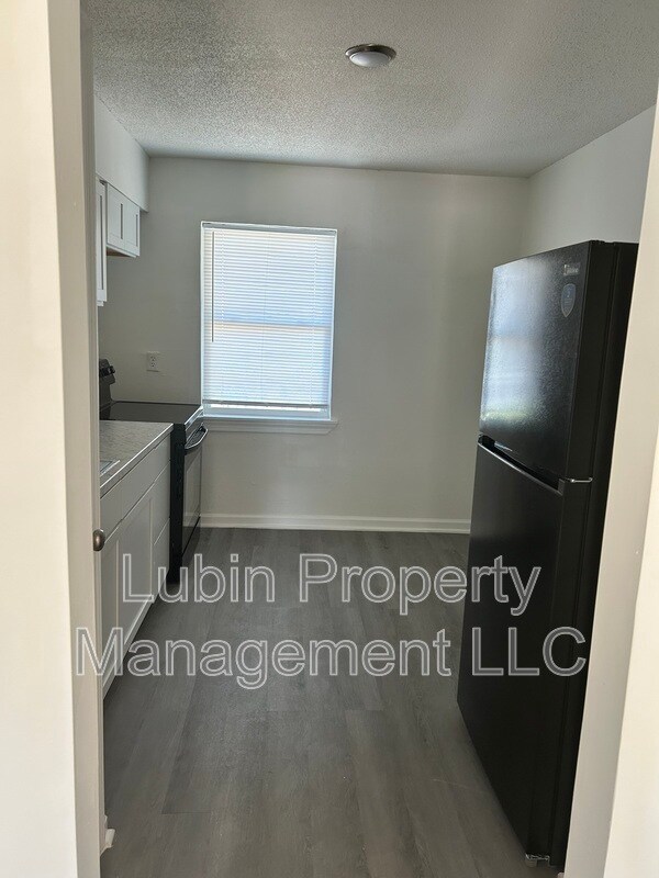 Building Photo - 1699 Pendleton St