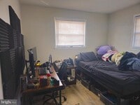 Building Photo - 12 Fairmount Dr