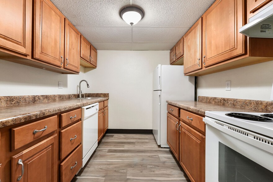 Interior Photo - The Angelan