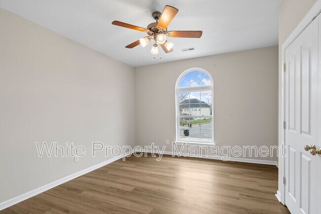 Building Photo - 11012 Southfield Dr