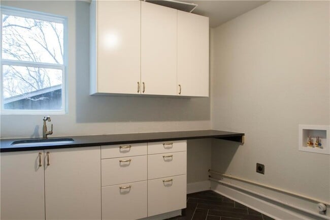 Building Photo - 409 Dove Haven Dr