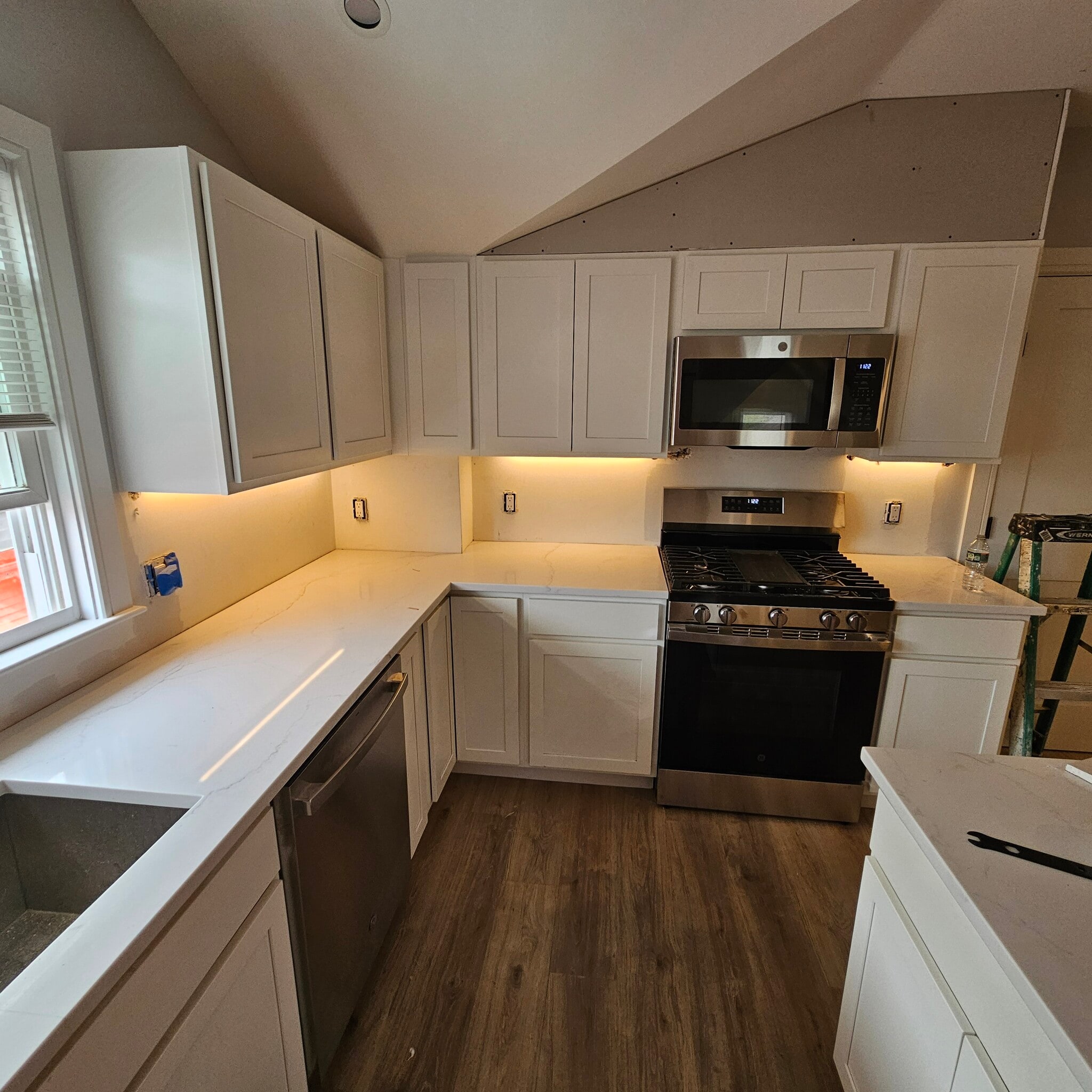 Building Photo - 28 Brooks St