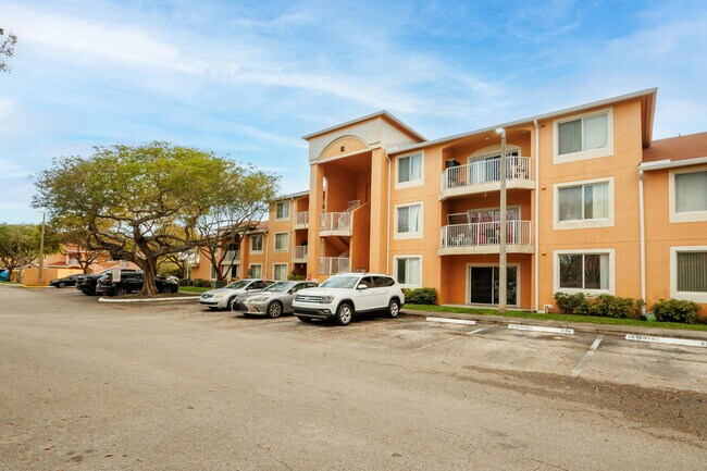 Building Photo - 6960 SW 39th St