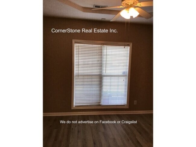 Building Photo - 106 Van Buren Dr