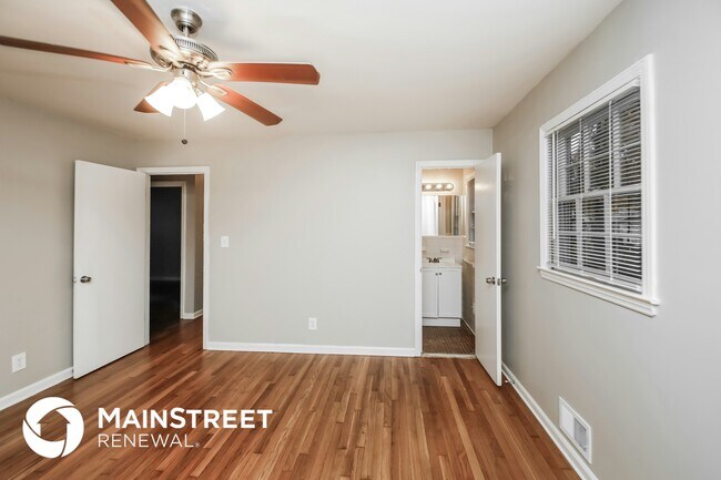 Building Photo - 2630 Barcelona Ct SW