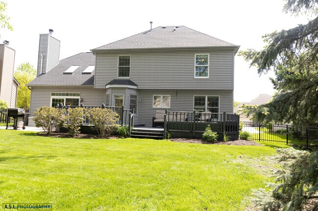 Building Photo - 251 Millington Ln
