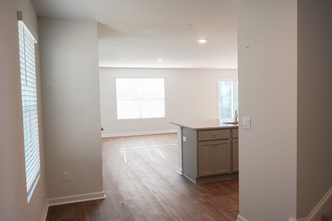 Building Photo - Available Soon!