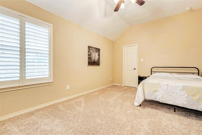 Building Photo - 20307 Cortina Valley Dr