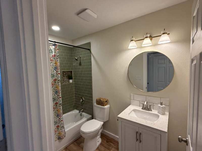 Building Photo - 843 Rigsby Ave