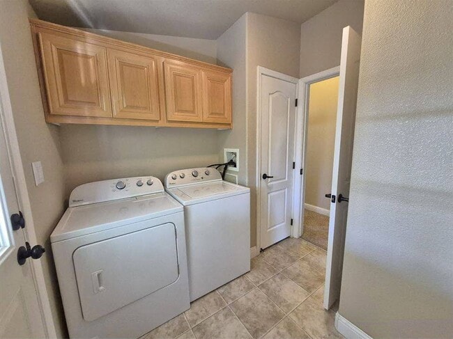 Building Photo - 4545 Big Eagle Ln