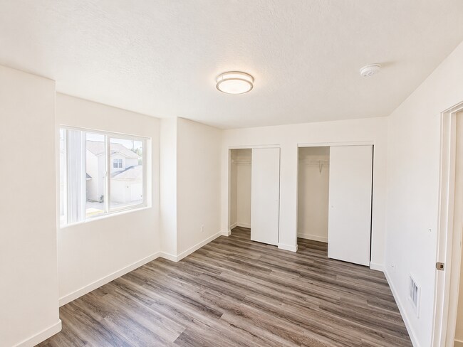 Building Photo - 2835/2837/2839 N 14th Pl