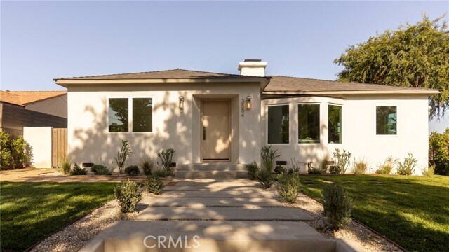 Building Photo - 3554 S Sycamore Ave