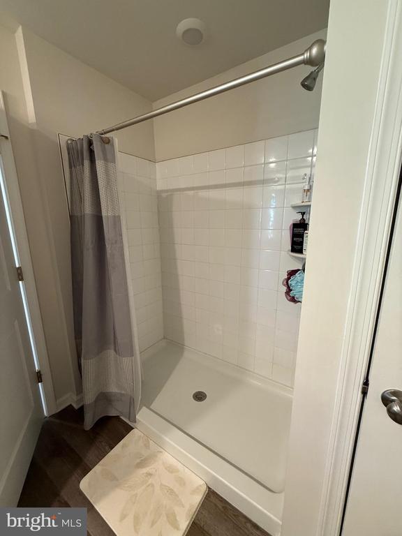 Building Photo - 367 Centergate Dr