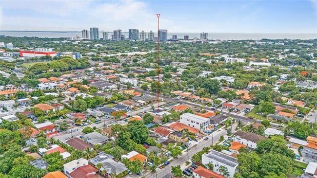 Building Photo - 2788 SW 33rd Ct