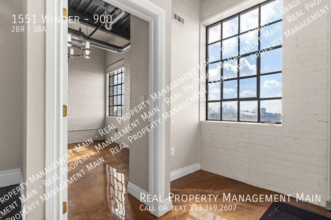 Building Photo - E&B Brewery’s Eastern Market 3-Story Priva...