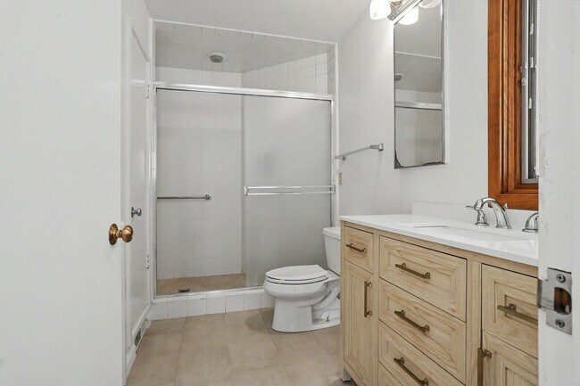 Building Photo - Charming 2 Bedroom Pacific Grove Home with Ocean Views