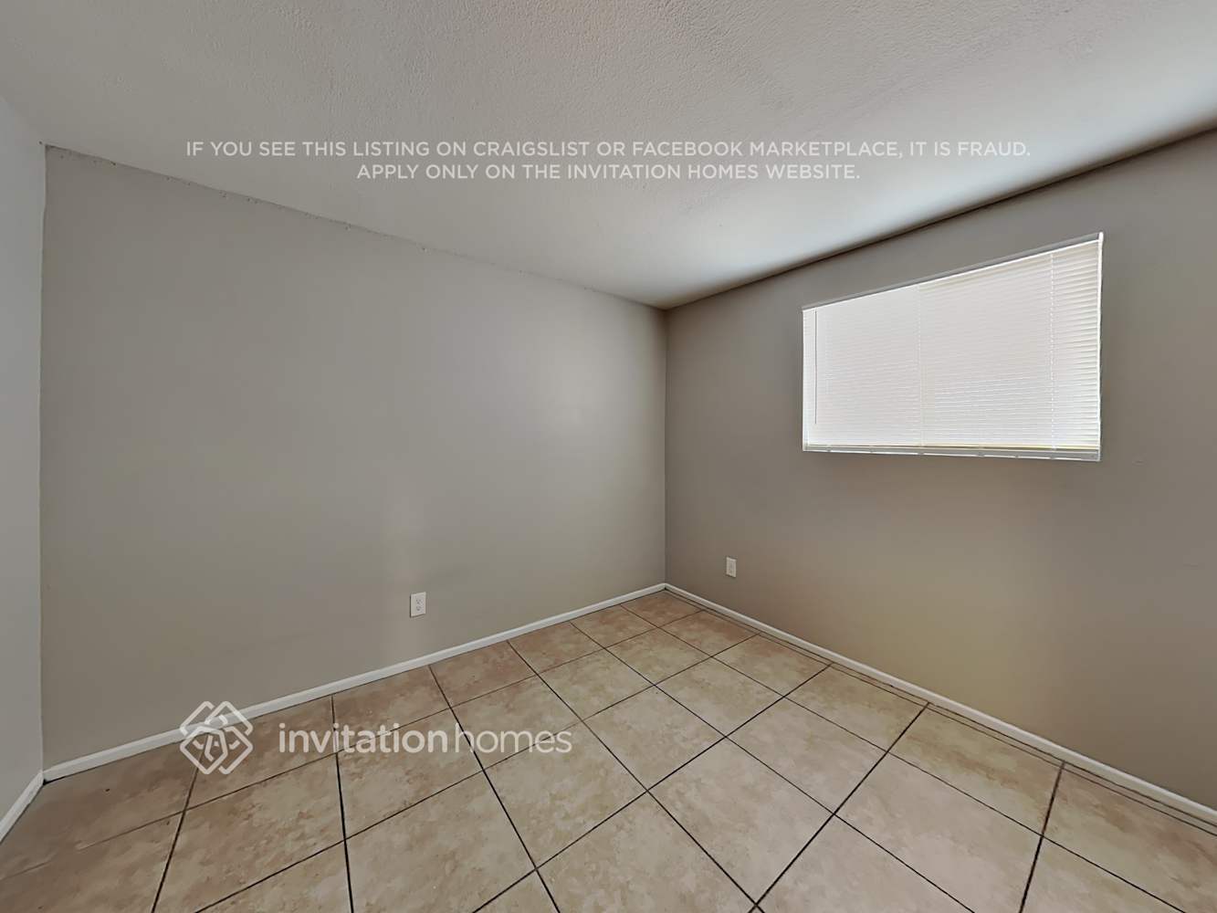 Building Photo - 1146 E Hatcher Rd