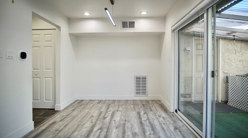 Building Photo - 263 Truckee Ln