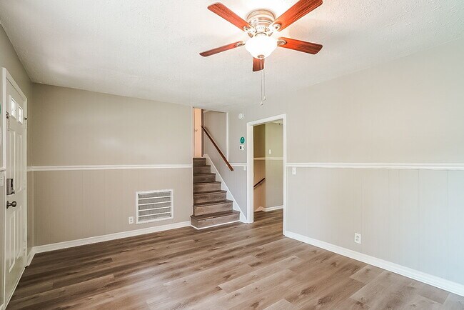 Building Photo - 4520 Xavier Dr