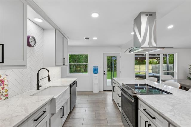 Building Photo - 1603 N Waterview Dr