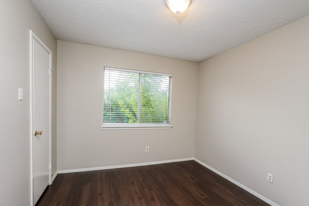 Building Photo - 21035 Rivershadows Ln